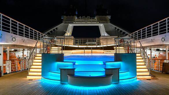 Star Breeze pool lighting.JPG